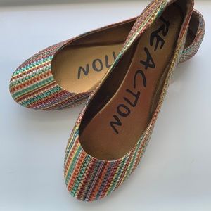 Kenneth Cole Reaction Metallic Rainbow Stripe Flat